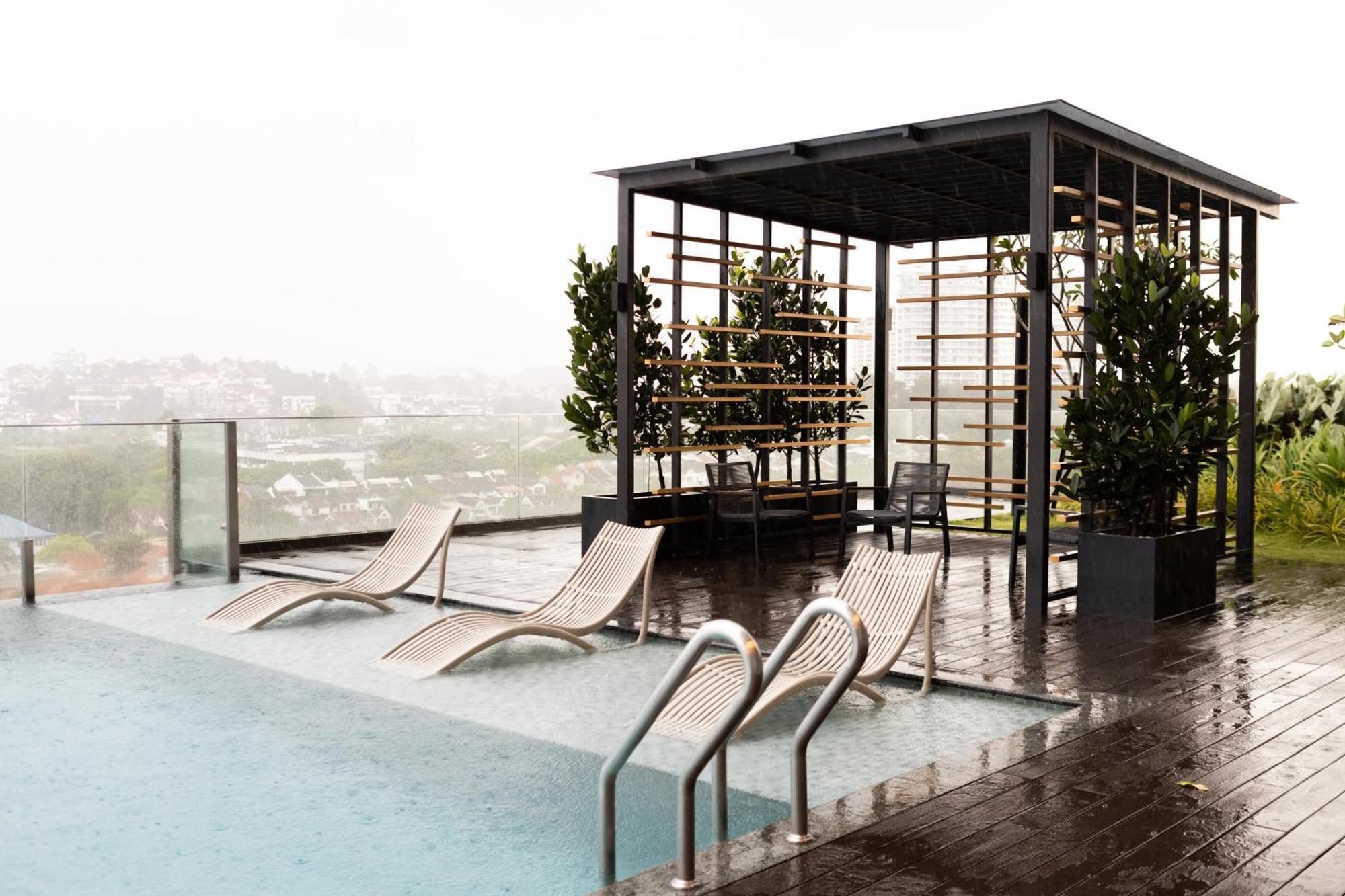 Societe Suites By Ihost Global Куала-Лумпур Экстерьер фото